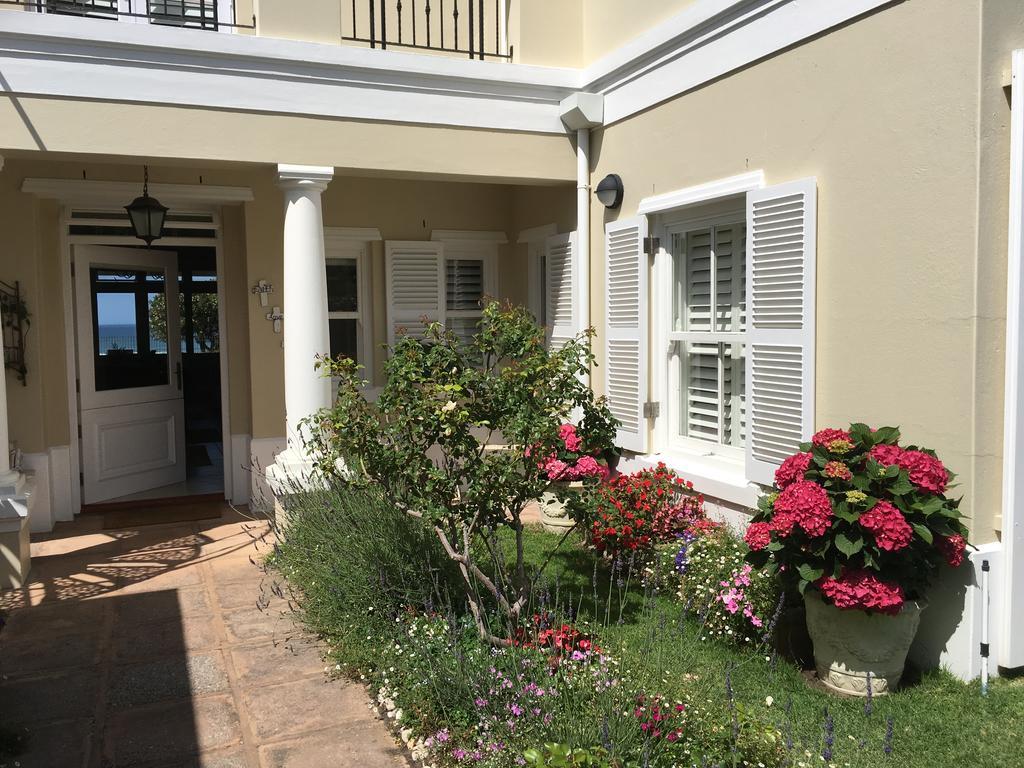Sandals Beach Villa Hermanus Extérieur photo